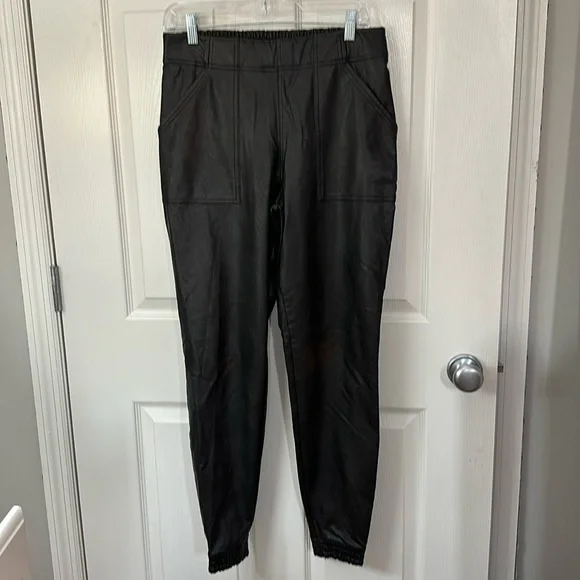 Spanx faux leather jogger sweat pants size large - Picture 2 of 10